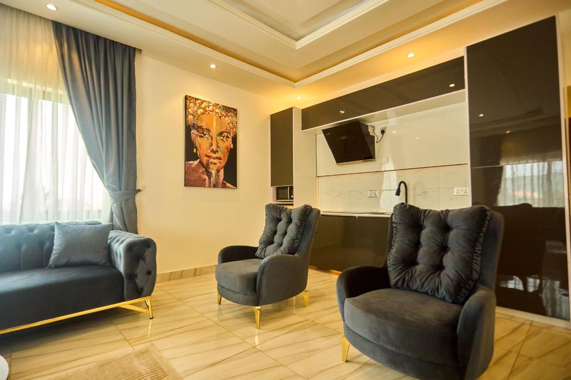Aiden Homes And Apartments Hotel Koforidua 外观 照片