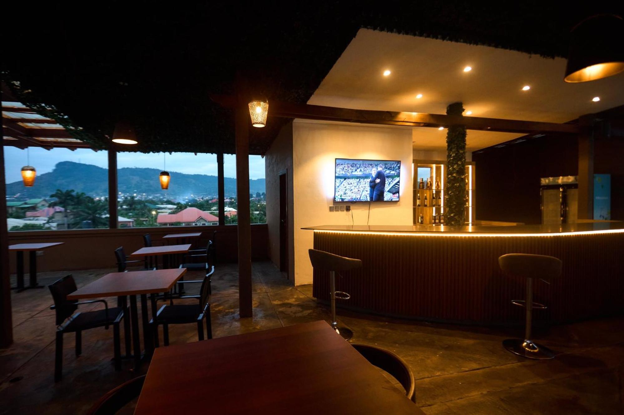 Aiden Homes And Apartments Hotel Koforidua 外观 照片