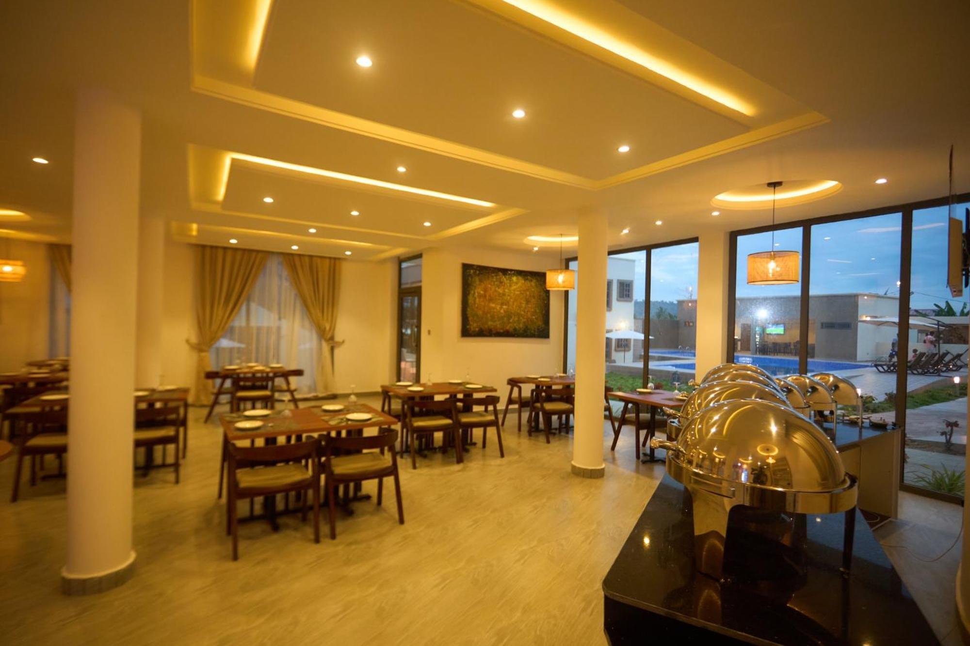 Aiden Homes And Apartments Hotel Koforidua 外观 照片