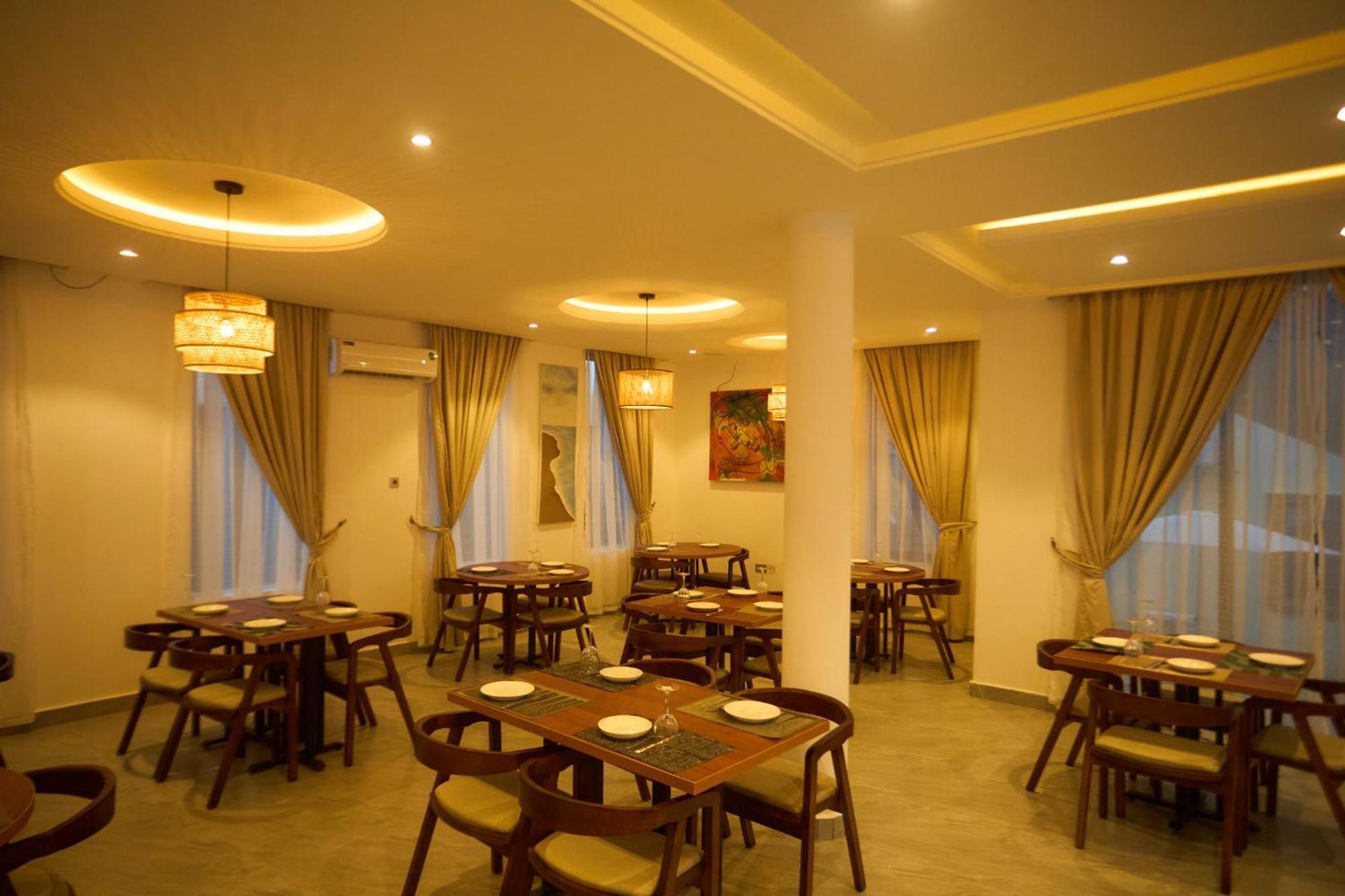 Aiden Homes And Apartments Hotel Koforidua 外观 照片