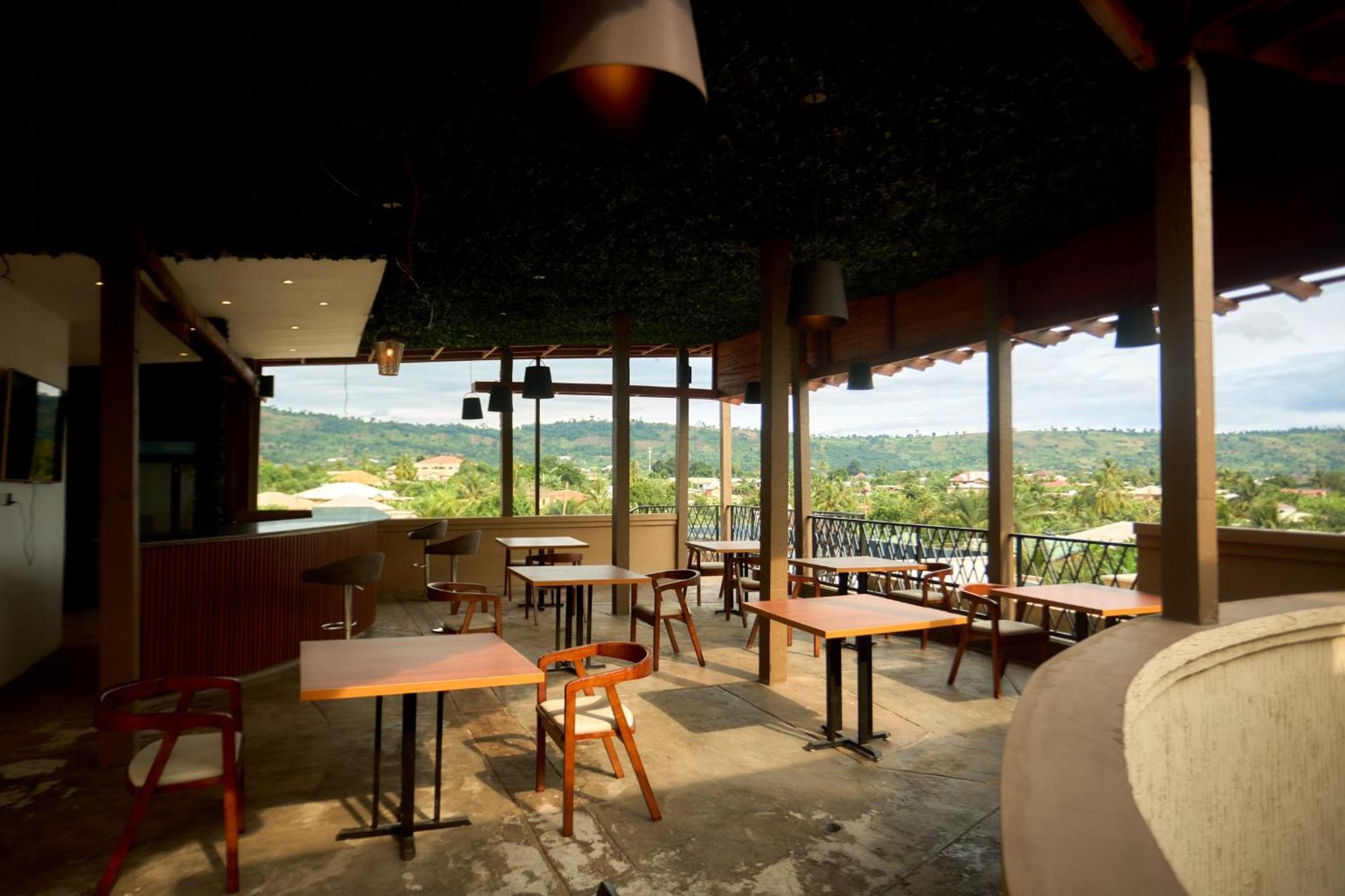 Aiden Homes And Apartments Hotel Koforidua 外观 照片