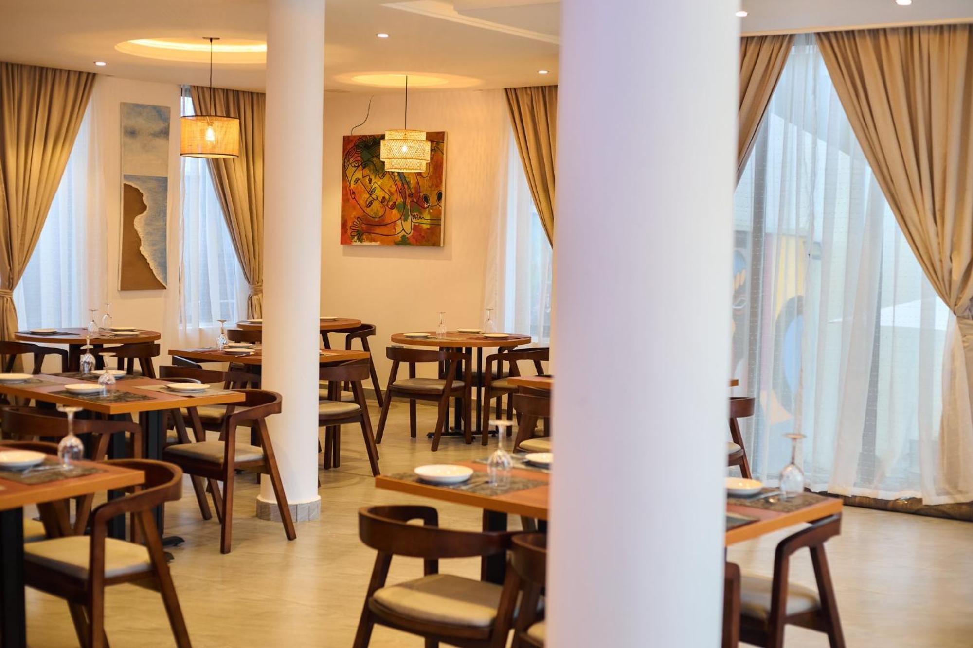 Aiden Homes And Apartments Hotel Koforidua 外观 照片