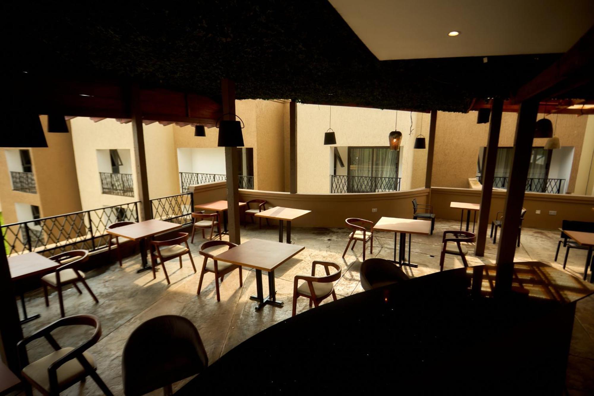 Aiden Homes And Apartments Hotel Koforidua 外观 照片