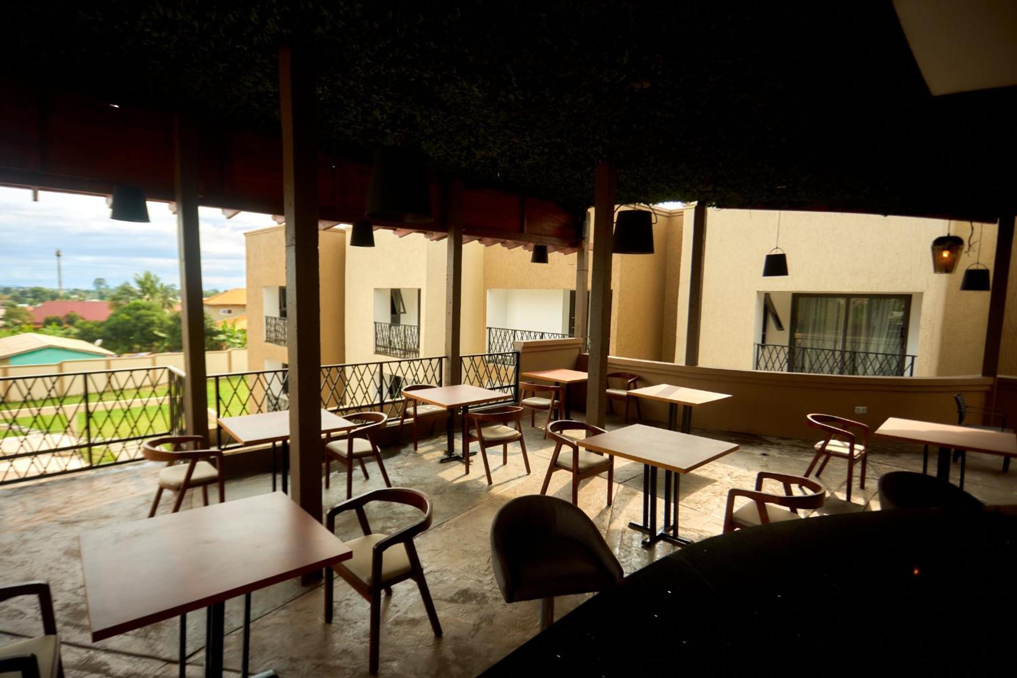 Aiden Homes And Apartments Hotel Koforidua 外观 照片