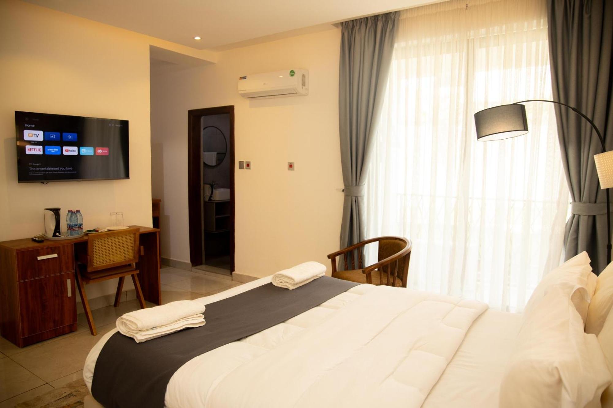 Aiden Homes And Apartments Hotel Koforidua 外观 照片