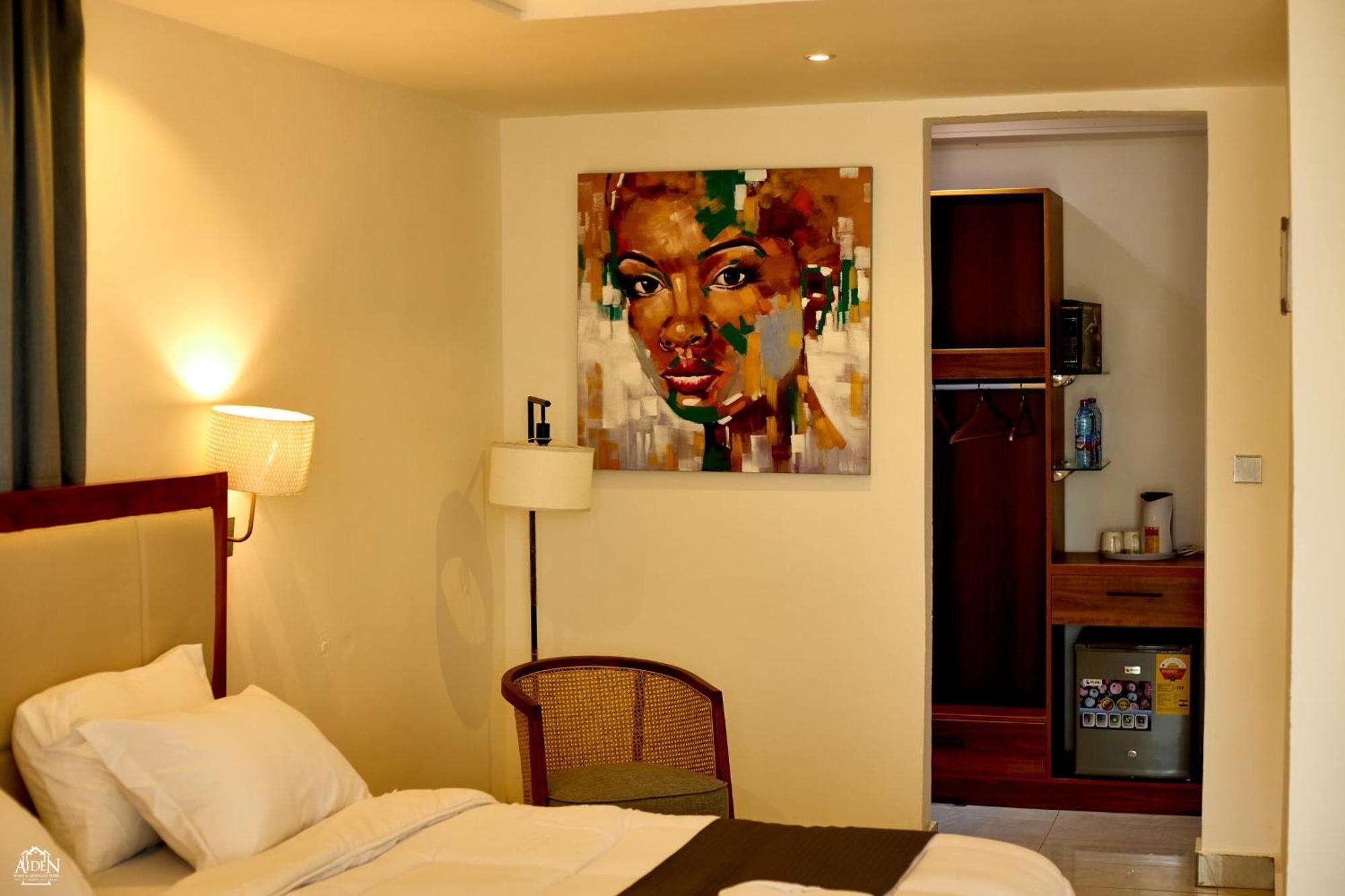 Aiden Homes And Apartments Hotel Koforidua 外观 照片