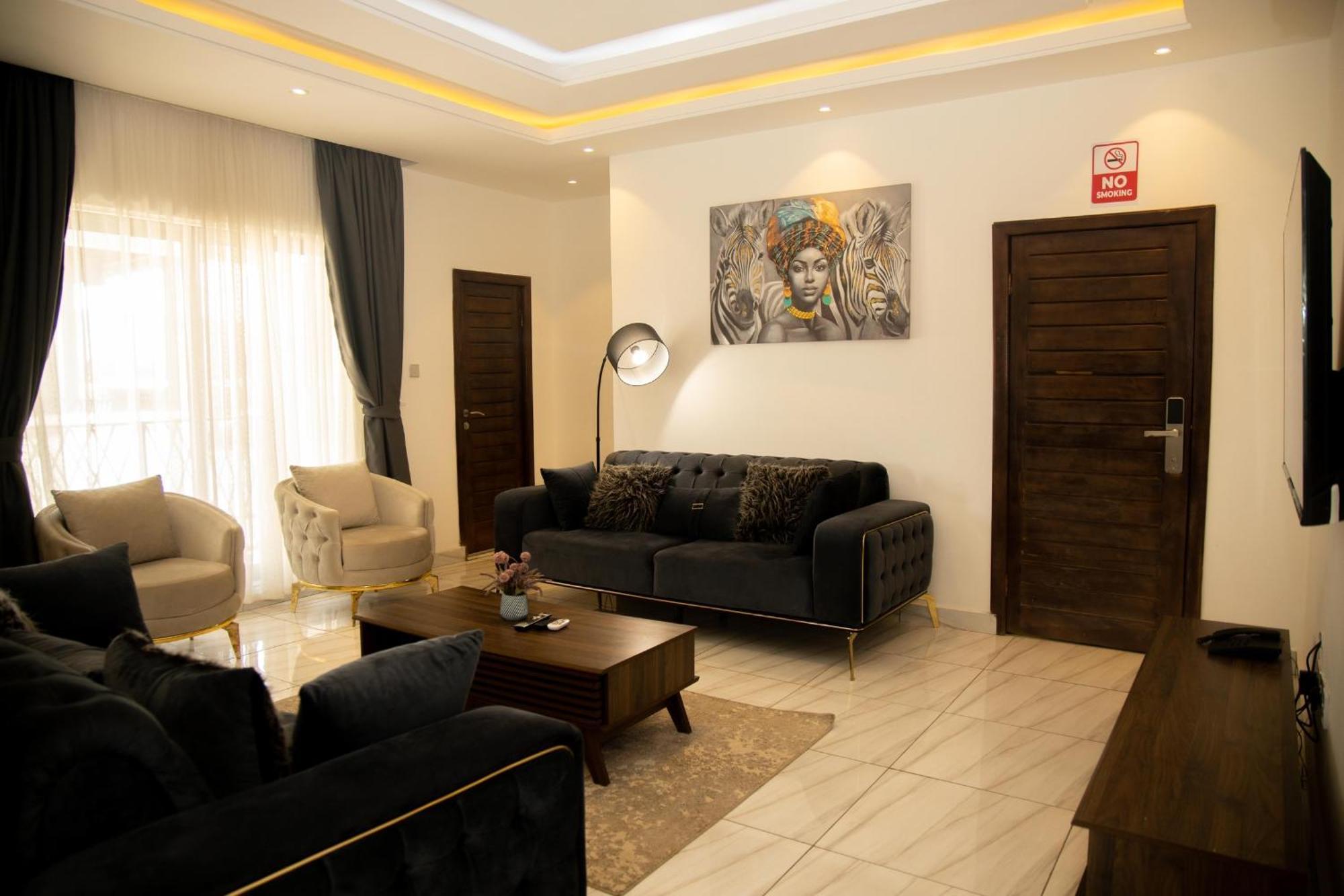 Aiden Homes And Apartments Hotel Koforidua 外观 照片