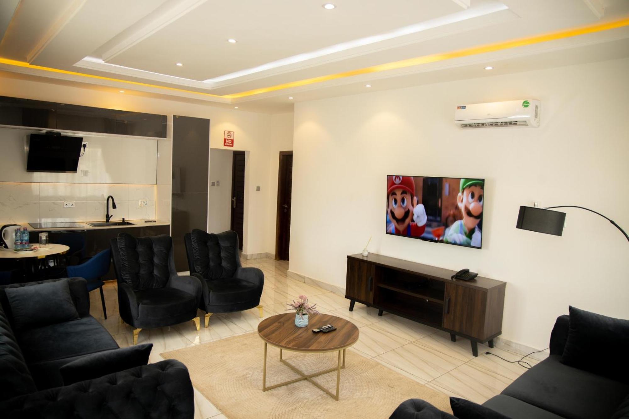 Aiden Homes And Apartments Hotel Koforidua 外观 照片